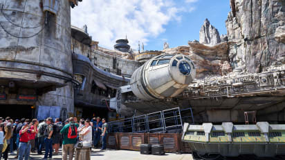 It’s Finally Here: Disneyland’s Star Wars Theme Park is Open